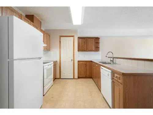 3-Bedroom Townhouse for Sale in Calgary