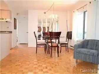 GOLDEN SQUARE MILE  LARGE CONDO IN HEART OF DOWNTOWN MONTREAL