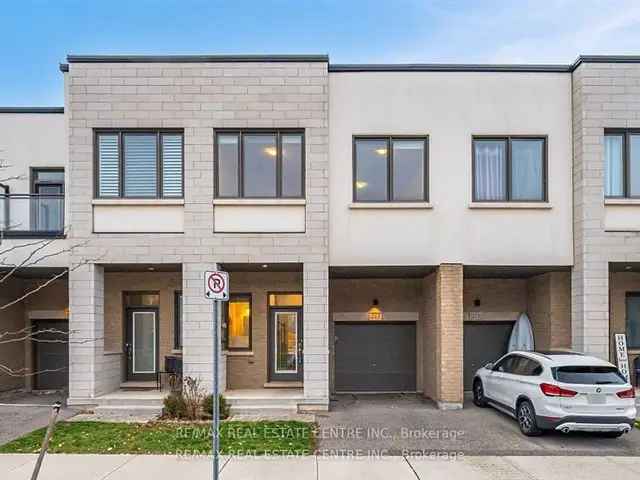 2 Storey Townhouse Ravine Views Great Gulf Laminate Floors Open Concept Kitchen