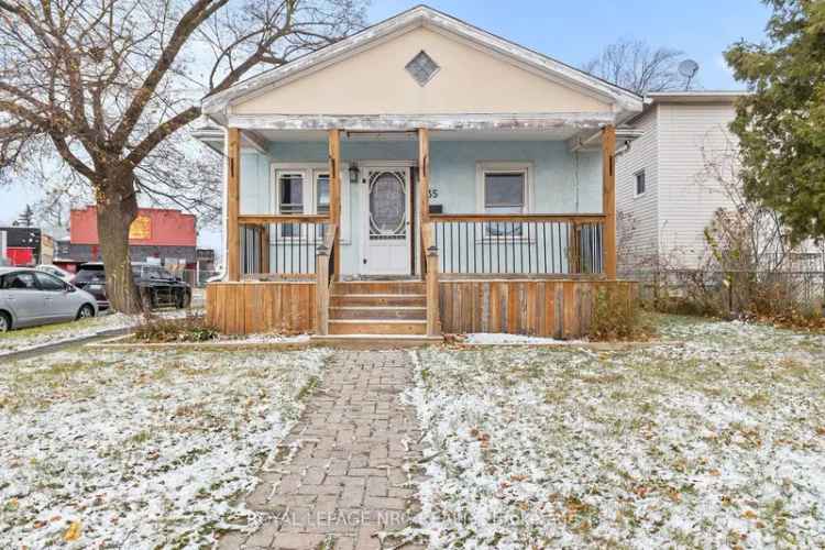 House For Sale in St. Catharines, Ontario