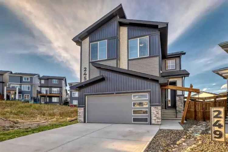 House For Rent in Town of Cochrane, Alberta