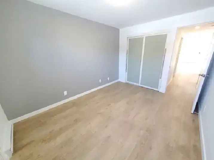 Rosemont Luxury 2-Bedroom Condo - Available July 1st
