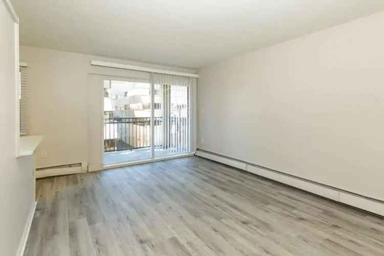 Rent Apartment in Edmonton with Designer Touches and Close to Amenities