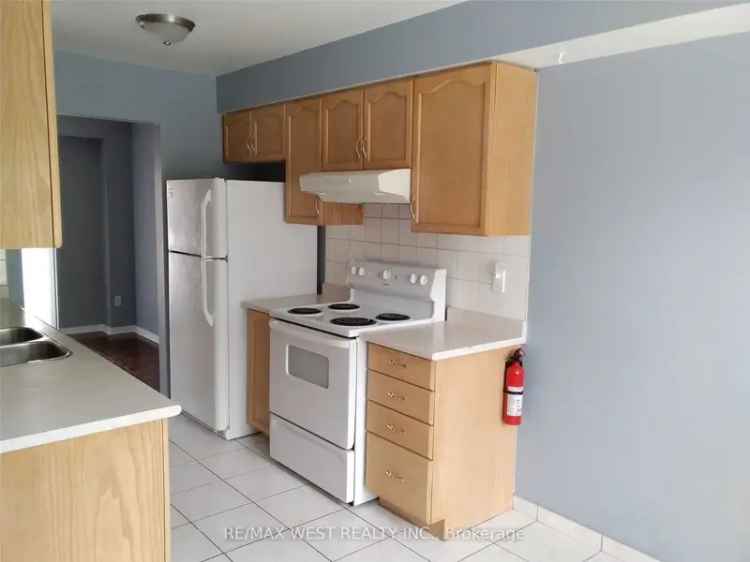 House For Sale in Barrie, Ontario