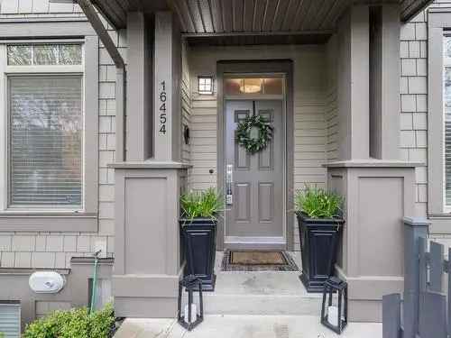 Surrey Hycroft Rowhome 4 Beds 4 Baths 2300 Sqft No Strata Fees
