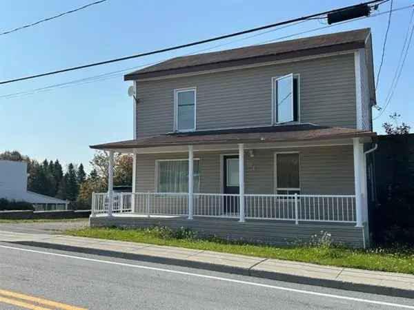 2+ Storey Cottage For Sale Two Bedrooms Family Room Large Garage