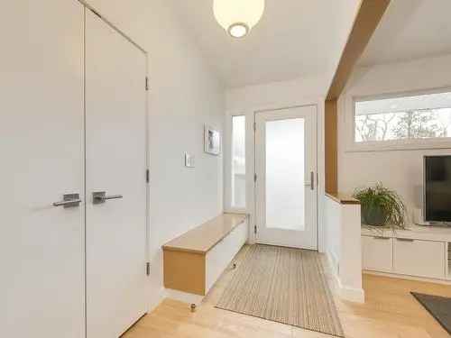 1228sf Bungalow in Belgravia Edmonton