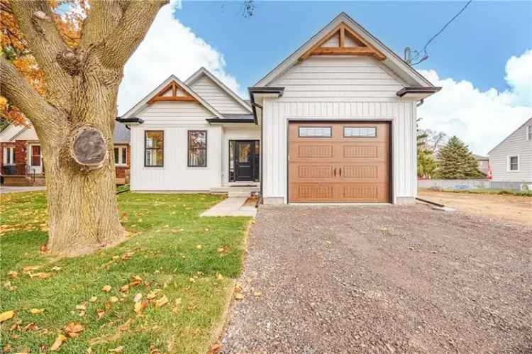 House For Sale in Pelham, Ontario