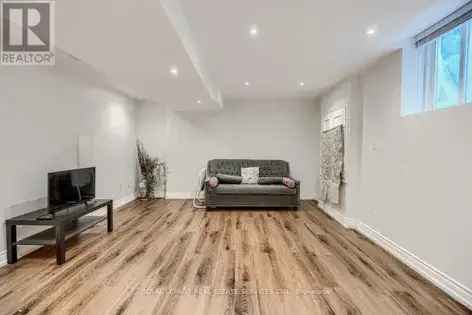 2 rooms apartment of 836 m² in Mississauga