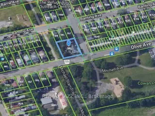 Five Townhouse Infill Lot Near Cowan Park and GO Station