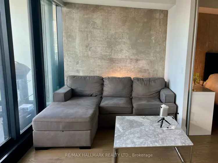 Furnished Downtown Toronto Suite at Theatre Park