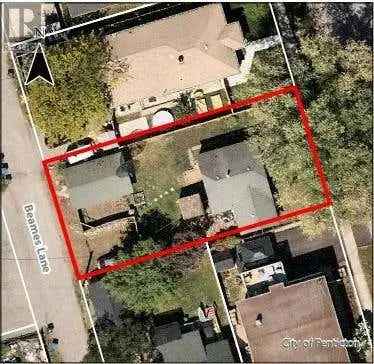 Investors Welcome R4-S Zoned Lot Downtown Penticton