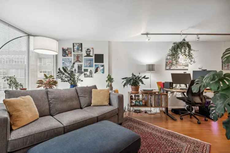 Downtown Vancouver Condo for Sale 620 sqft Anchor Point