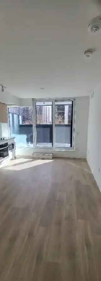 Rent 1 Bedroom Condo at Westline Near Yorkdale and York University