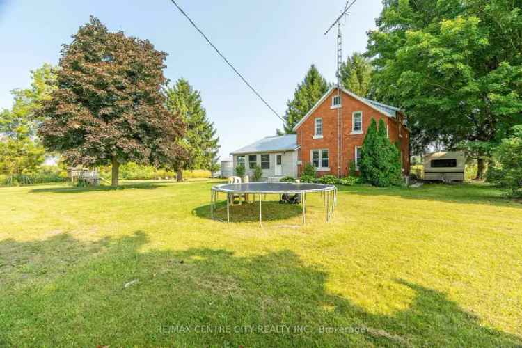 House For Sale in Southwest Middlesex, Ontario