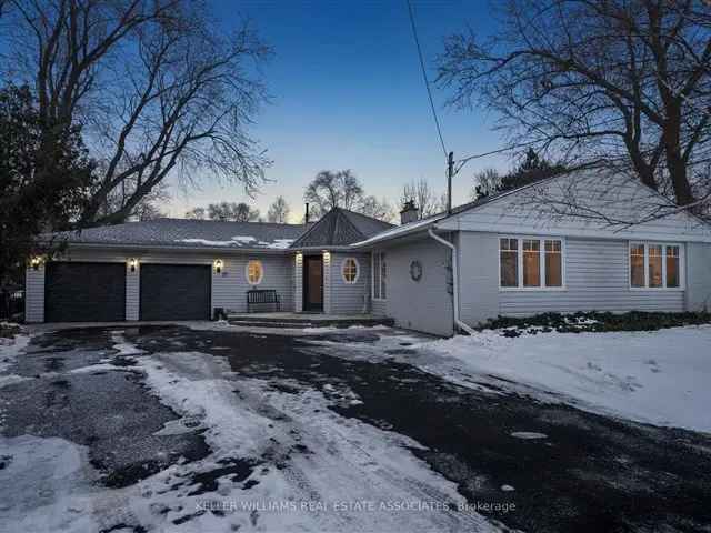 Stunning Streetsville Bungalow - 3 Beds, 2 Baths, 15000+ Sq Ft Lot