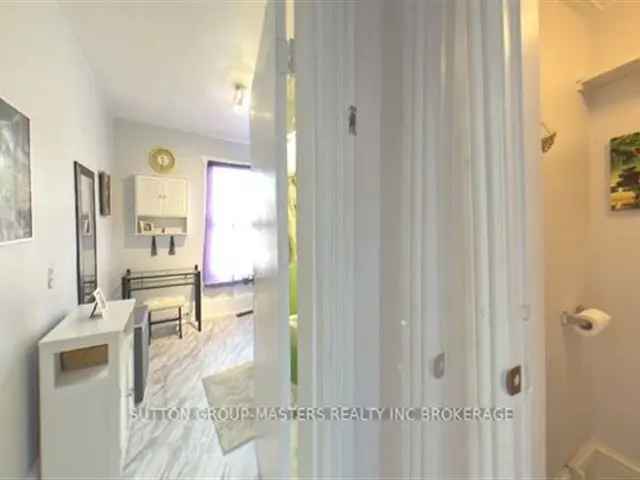 Townhouse For Sale in Kingston, Ontario