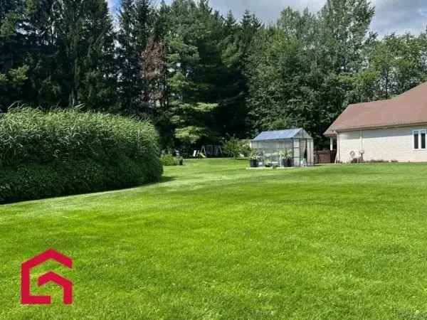 Bungalow for Sale Lanaudiere 3 Bed 2 Bath Large Lot