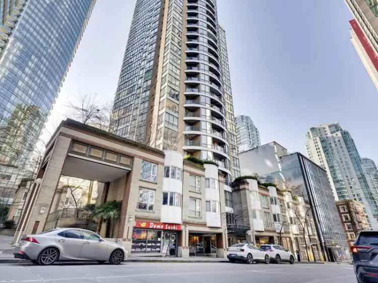 Downtown Vancouver Condo near Stanley Park - Steps to Seawall