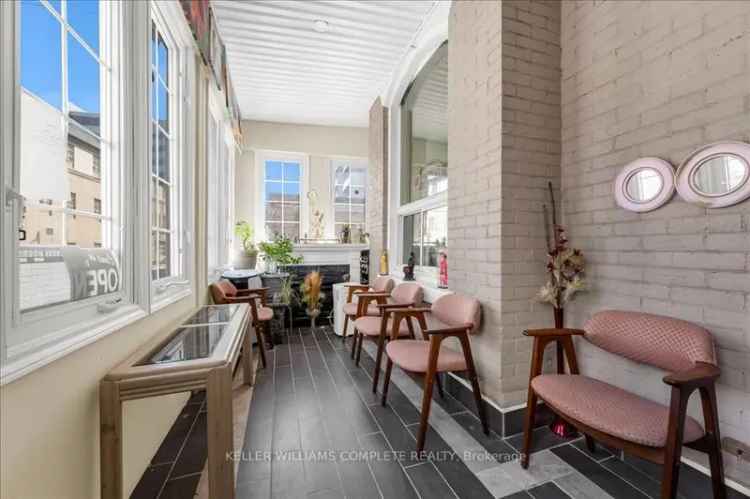 Downtown Semi-Detached Home 2300 sq ft 5 1 Bedrooms 3 Bathrooms