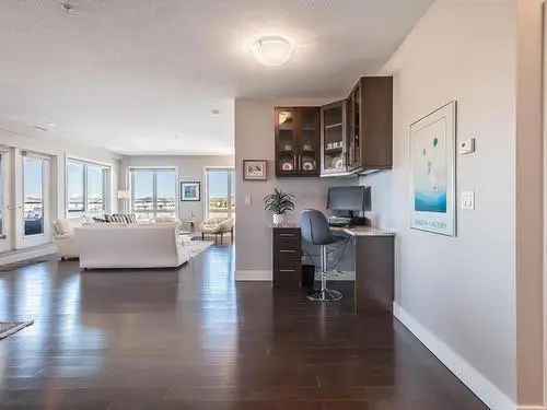 Stunning Windermere Adult Condo 2 Parking Stalls