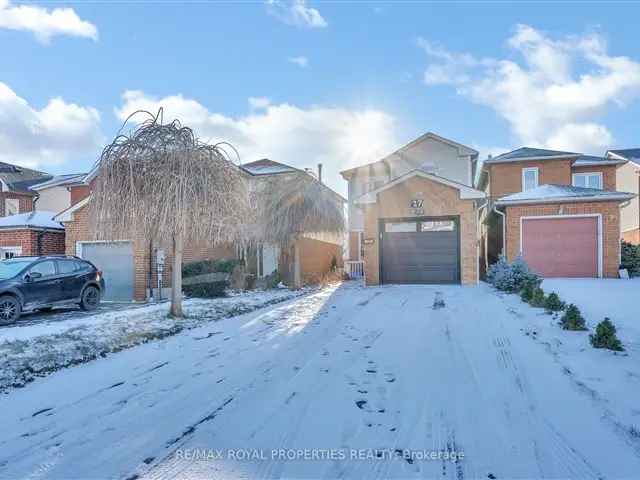 3 Bedroom 3 Bathroom Home in Pringle Creek Whitby