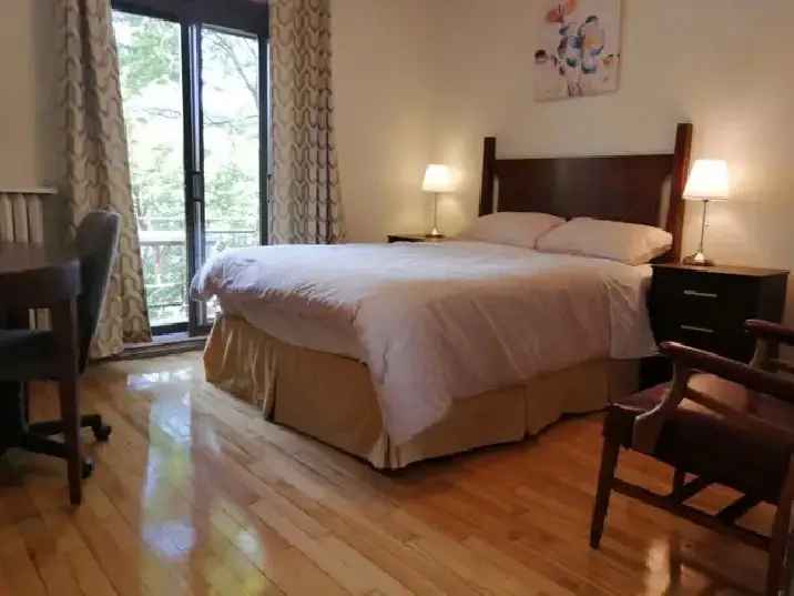 Furnished Room for Rent in Outremont April