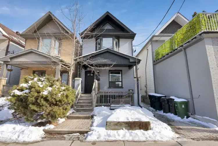 Amazing 2 Bedroom Suite in Leslieville Toronto