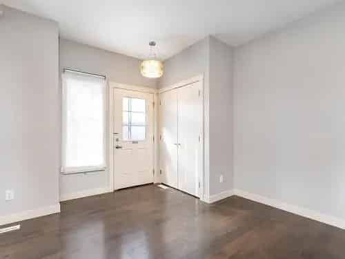 5 Bed 3 Bath Half Duplex For Sale Eastwood Edmonton