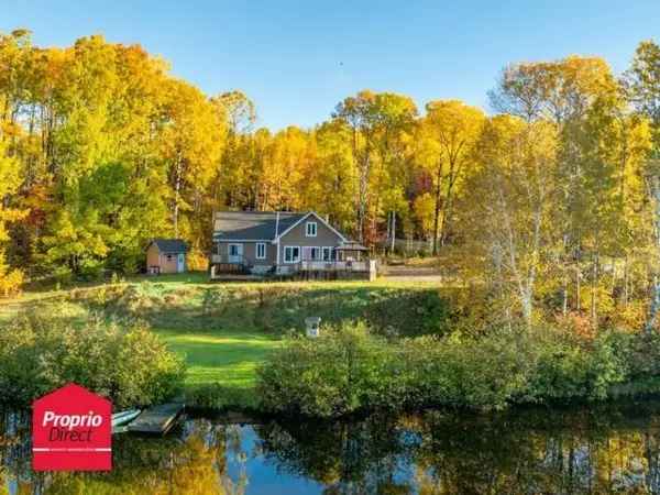 Lakefront Home in Saint-Aimé-des-Lacs 2-Bedroom
