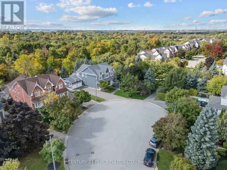 Luxury Meadowvale Village Home Heated Pool 6 Car Driveway