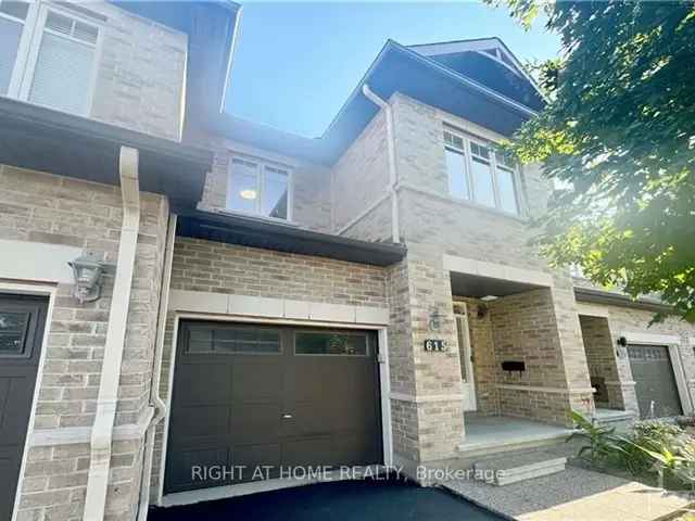 3 Bed 2.5 Bath Townhome in Kanata Lakes