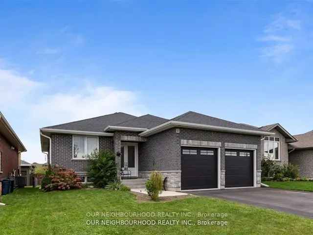 House For Sale in Quinte West, Ontario