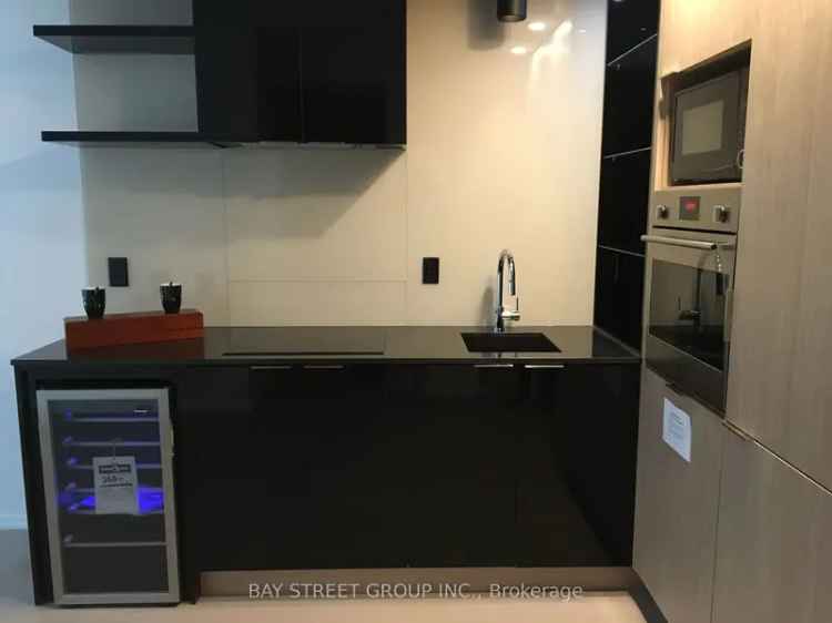 Condo For Rent in Toronto, Ontario