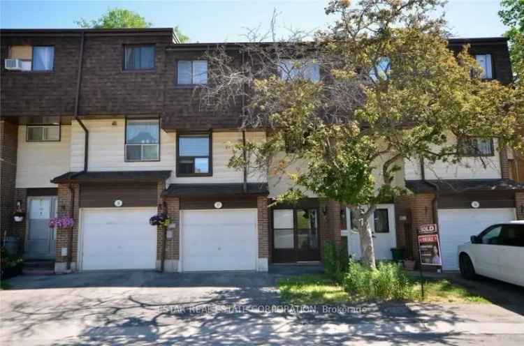 Stunning Mississauga Condo Townhouse Near Square One