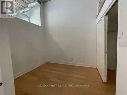 1 room apartment of 101 m² in Toronto