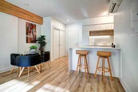 1 room apartment of 71 m² in Montreal