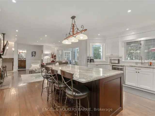 Luxury Waterfront Home Innisfil 183 Acres Chef's Kitchen