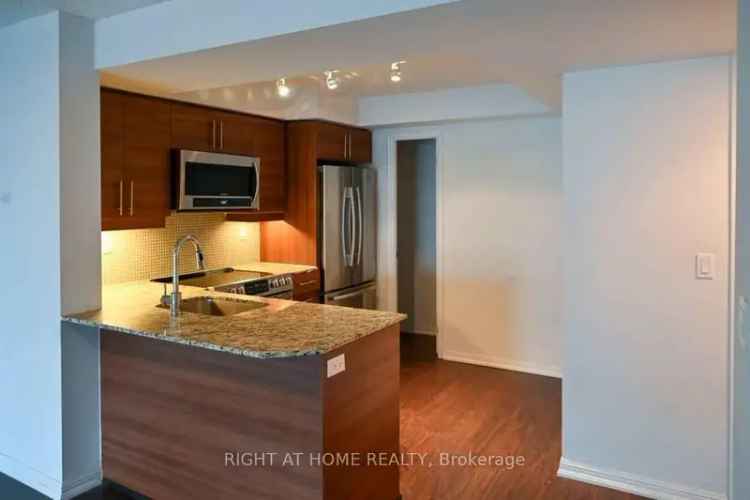 Rent Luxury Condo with Modern Amenities in Downtown