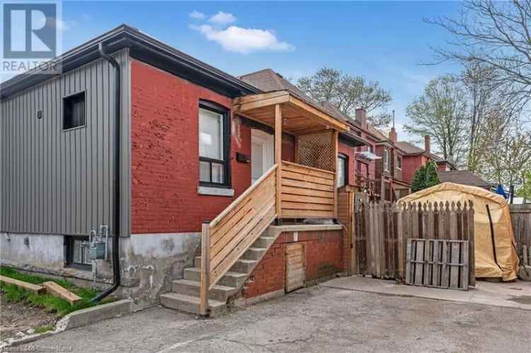 Hamilton Bungalow Multi Generational Living In Law Suite
