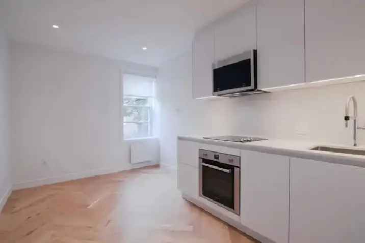 Renovated Studio Apartment in Outremont