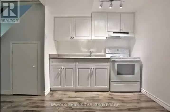 4 Bed 4 Bath House for Rent
