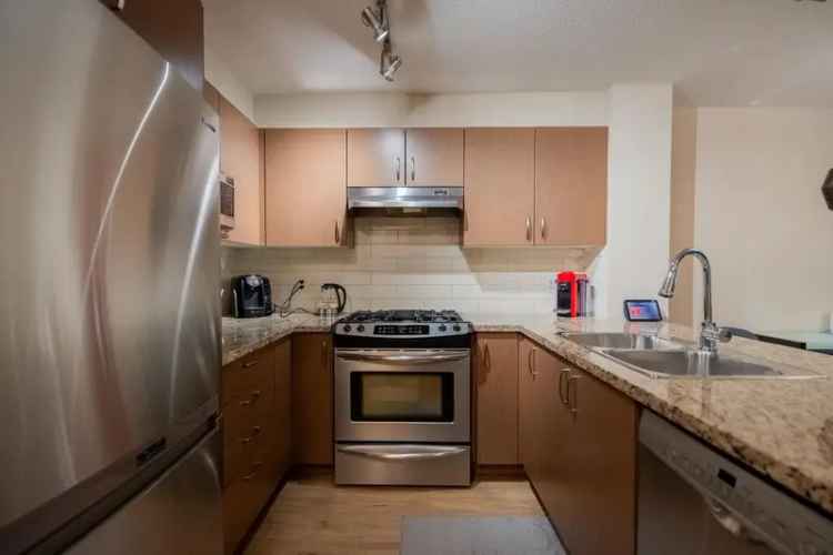 Condo For Sale in Coquitlam, British Columbia