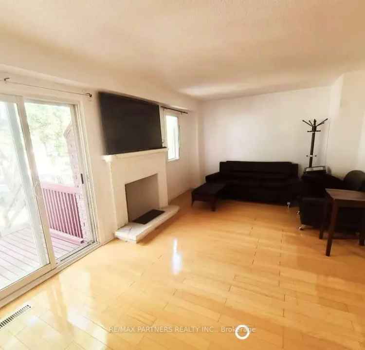 Milliken Detached Home 3 2 Beds 3 Baths Finished Basement