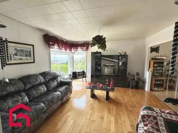 Charlevoix Bungalow for Sale 2 Bedroom Double Garage River View