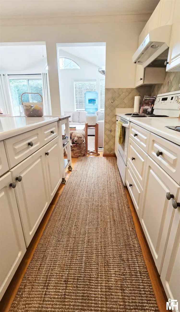 Ocean Park Rancher House for Sale Near Beach