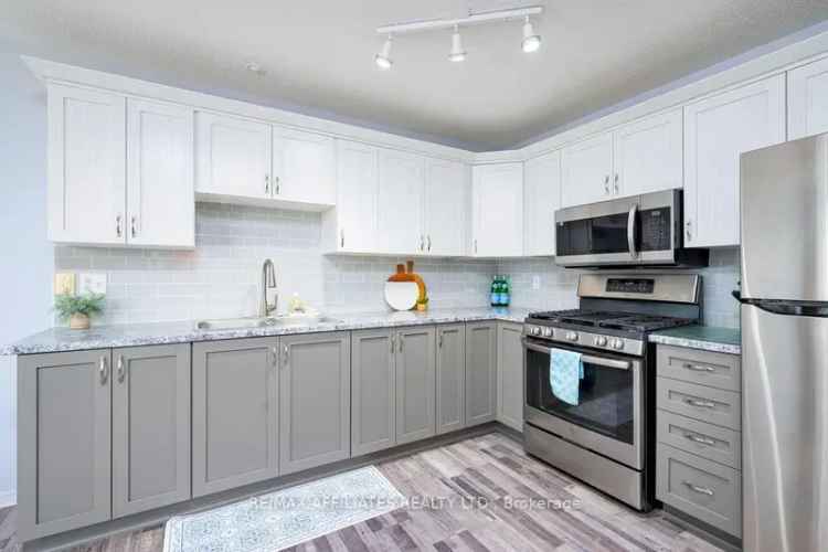 Cardinal Semi-Detached Bungalow - Updated 3 Bedroom Home Near St Lawrence River