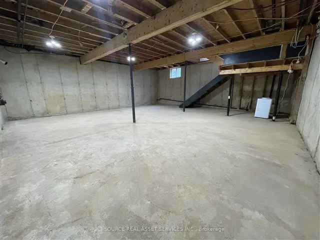 House For Sale in null, Ontario