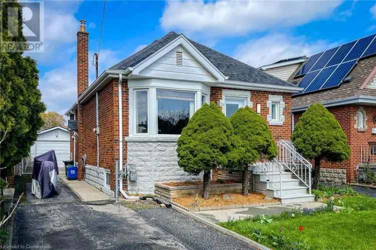 Renovated Bungalow in South-End Neighborhood