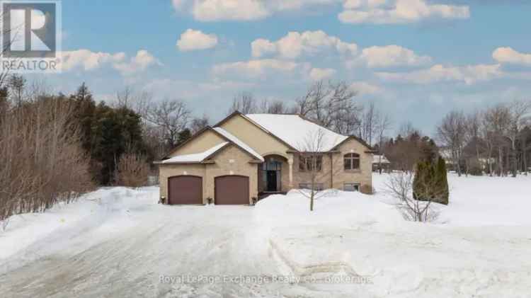 Custom Built Family Home for Sale in Heritage Heights with Spacious Backyard